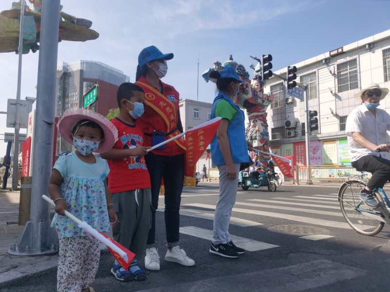 <strong>看外国老女人日屄</strong>